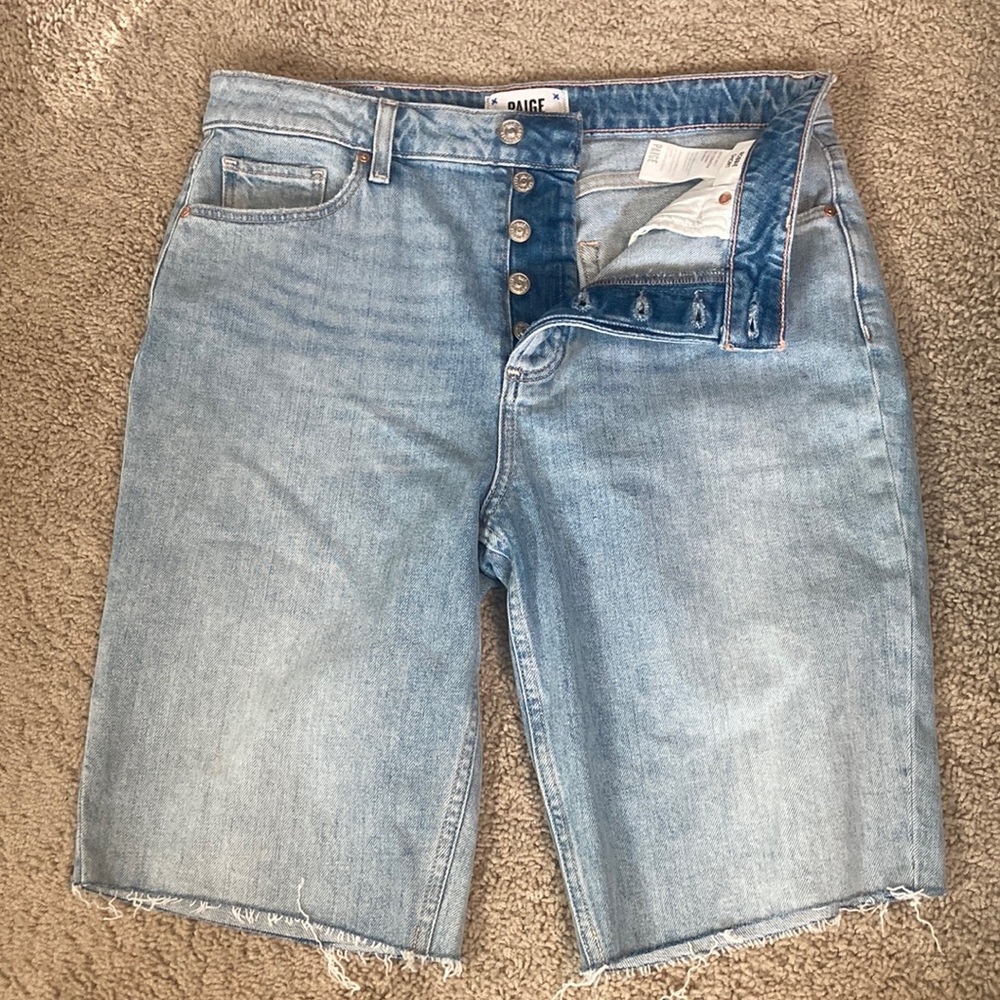 Paige Robbie shorts NWOT